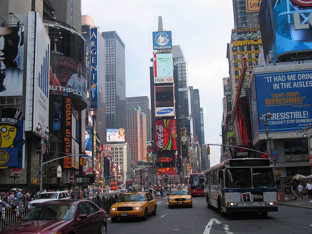 Times_Square_street