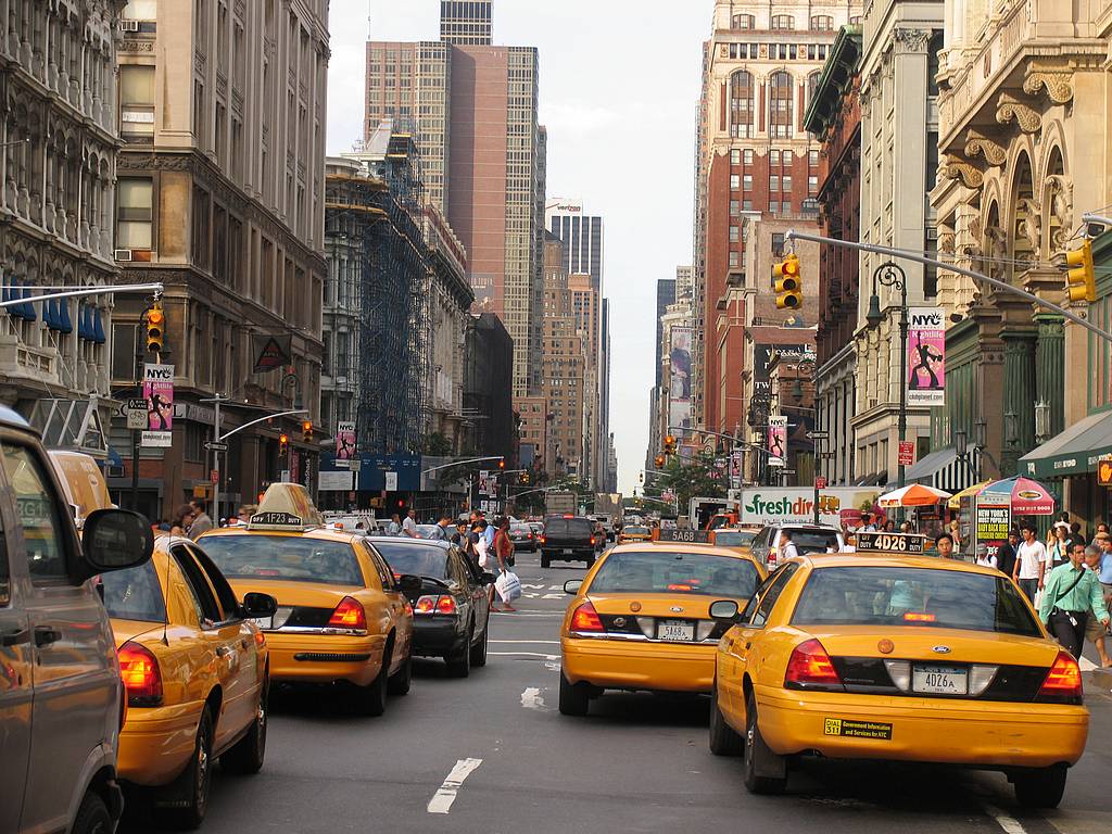 Times_Square_taxi_traffic_jam